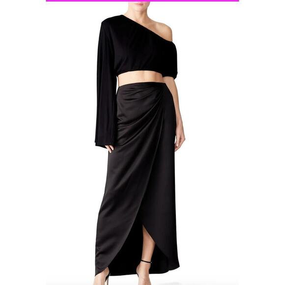 Sid Neigum Tops - Sid Neigum Cropped Asymmetric Top SZ 10 in Black
